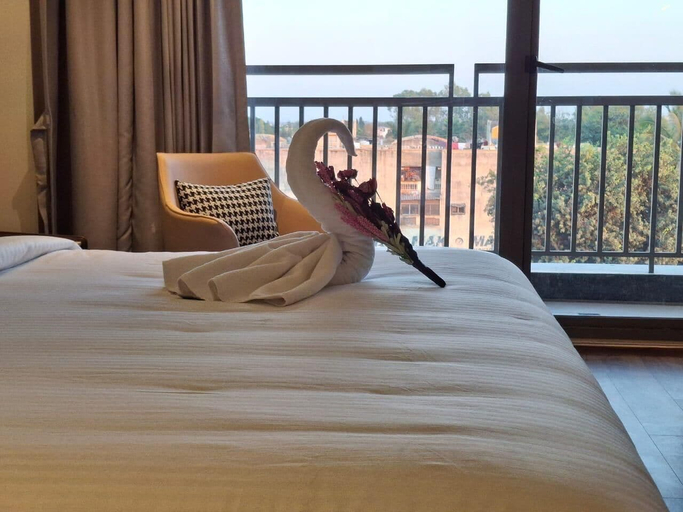 Room 3, Hotel StoneLeaf, Aurangabad