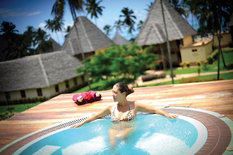 Sport & Beauty 2, Neptune Pwani Beach Resort and Spa - All Inclusive, Kaskazini 'A'