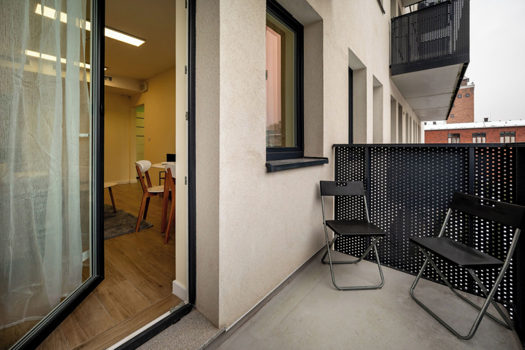 Outdoor dining, RentPlanet - Apartament Brzoskwiniowa, Środa Śląska