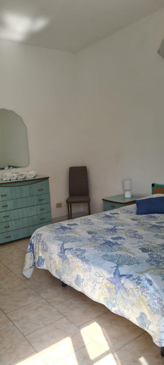 Bedroom 2, Casa Colomba Sant'Angelo, Napoli