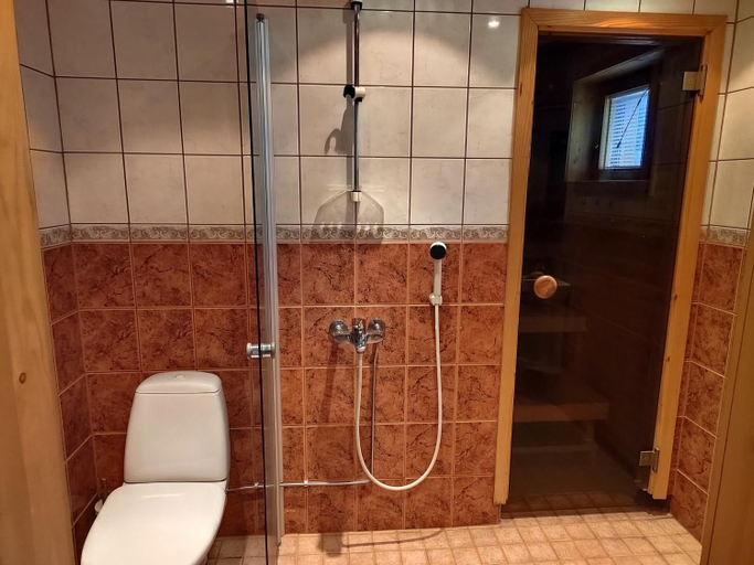 Bathroom 4, Parran Palopaikka, Southern Ostrobothnia