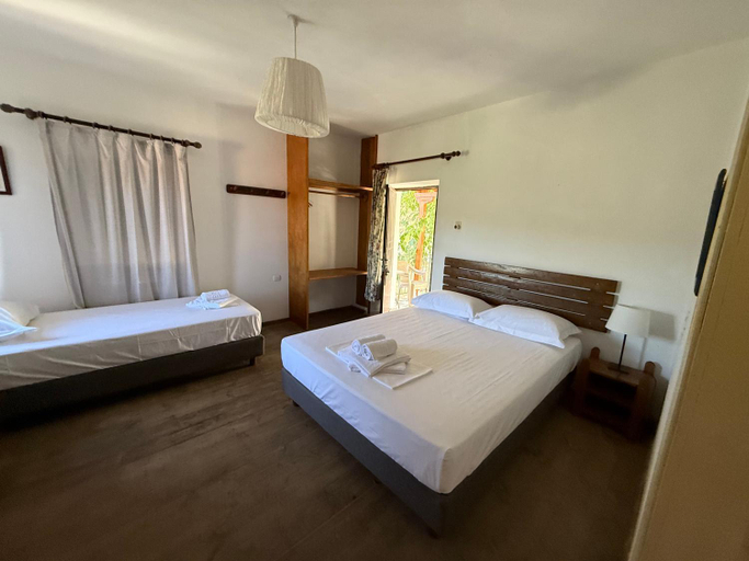 Bedroom 3, Tsagarakis Studios, Thessaly
