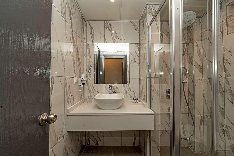 Bathroom 3, Club Munamar Beach Resort – All Inclusive, Marmaris
