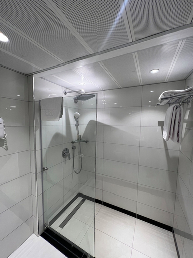 Bathroom 4, Eko Hotels and Suites, Eti-Osa