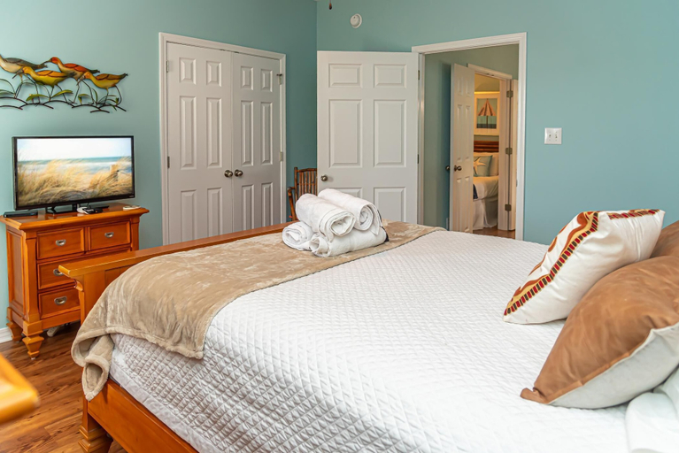 Room 3, The Rookery III 4009, Baldwin