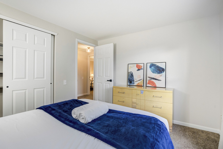 Interior 4, Modern 6BR Home in Briargate, El Paso