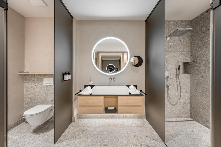 Bathroom 5, Hotel Weisses Lamm, Landeck