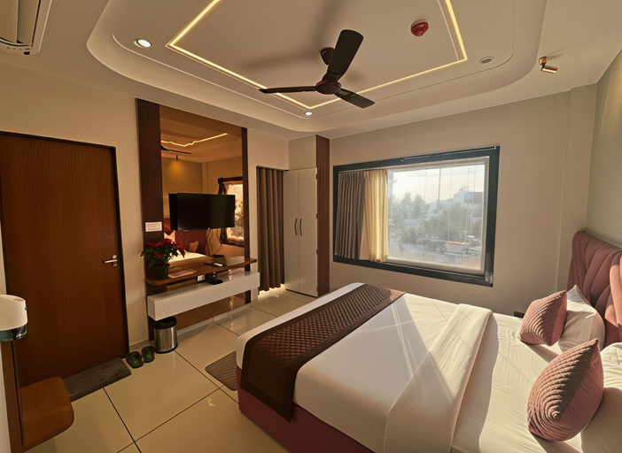 Room 3, Hotel Trinetra Inn, Ujjain
