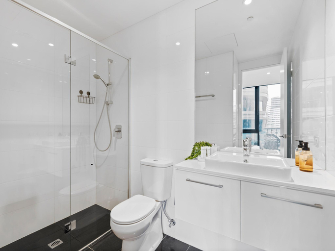 Bathroom 4, Central Entertainer with Panoramic City Views, Melbourne