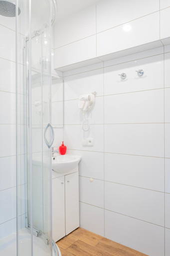 Bathroom 3, Wladyslawowska 36 - domki i pokoje goscinne, Puck