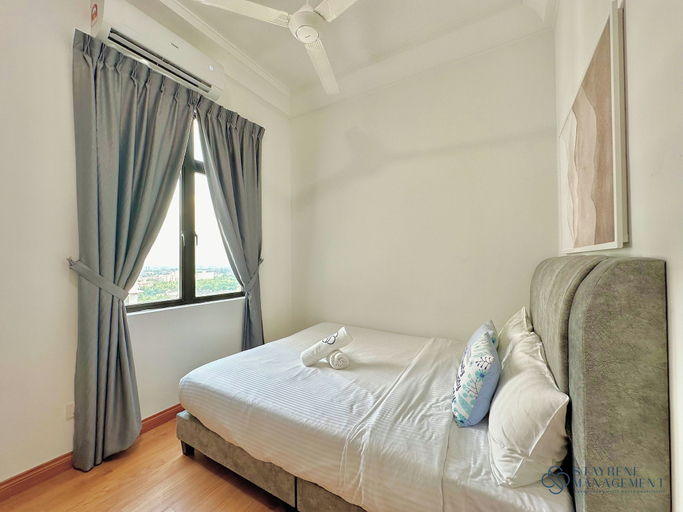 Room 2, The Platino Paradigm Mall by Stayrene, Johor Bahru