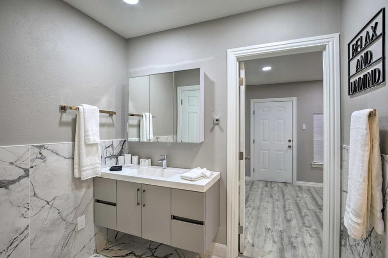 Interior 3, Texas - Collins 3210, Saint Tammany
