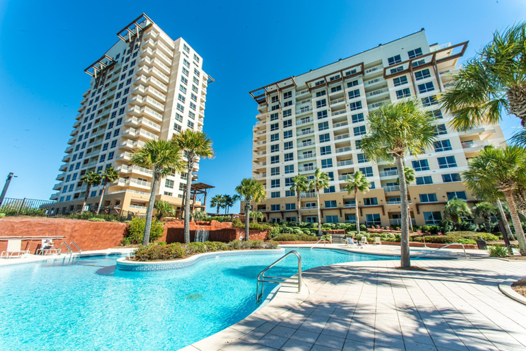 Pool 2, Luau II 6930, Walton