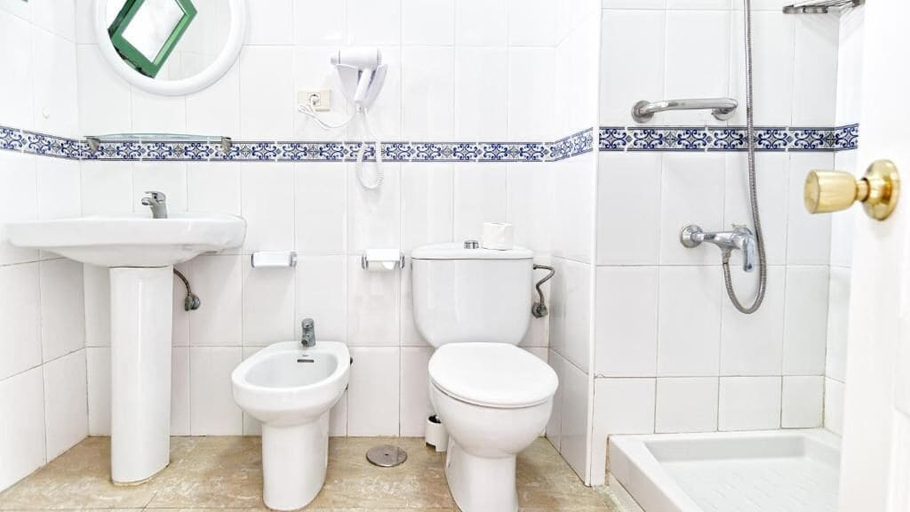 Bathroom 3, Hotel Las Faluas by Youroom, Las Palmas