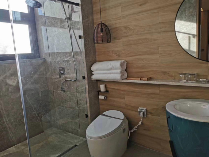 Bathroom 5, Oriental Spring Resort Dalian, Dalian