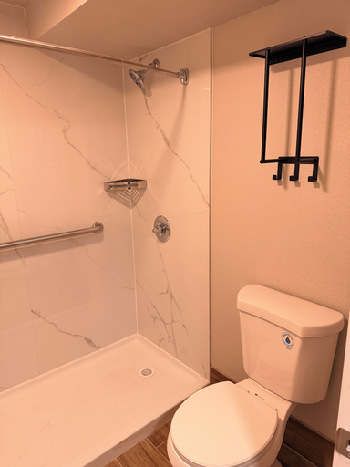 Bathroom 2, Economy Suites Fort Smith, Sebastian