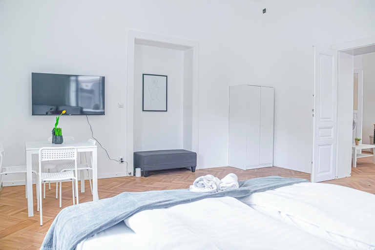 Room 3, Comfy 4BR Apt Near AKH Hospital WiFi, Wien