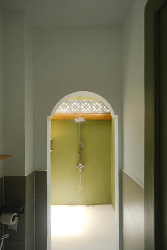 Bathroom 3, Couple's Island Nest | 2-5min to Surf | GardenView, General Luna