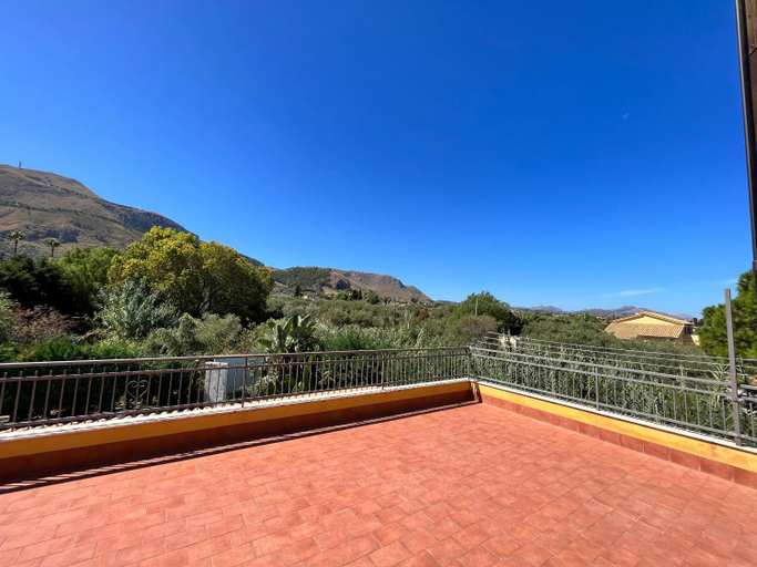 View 2, Villa CLARA, Palermo