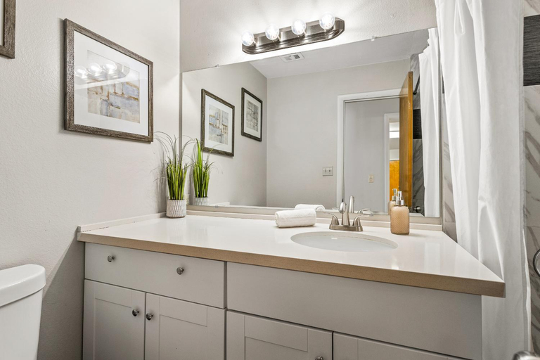 Bathroom 2, High Country Rretreat, Coconino