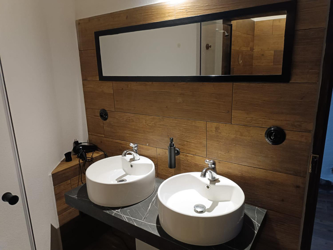 Bathroom, Krumlovske domky, Český Krumlov