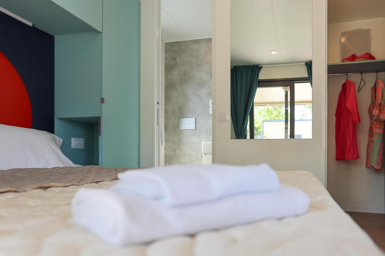 Bedroom 2, EUROCAMPINGPACENGO, Verona