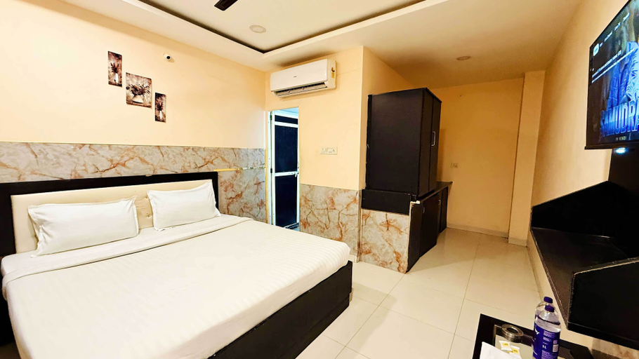 Room 3, Hotel Star 21, Indore