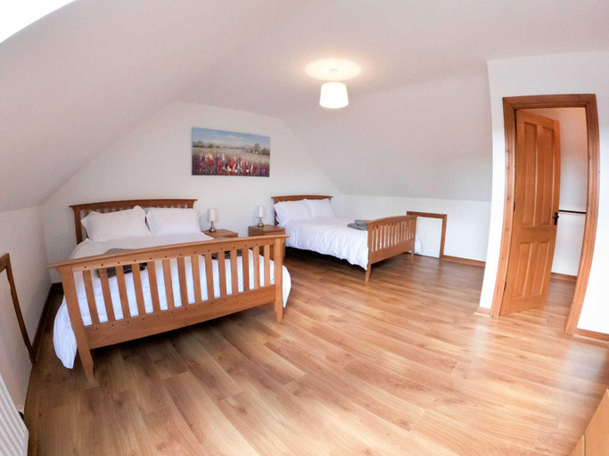 Bedroom 3, The Heights and Hollows Farmhouse, Newry, Mourne and Down