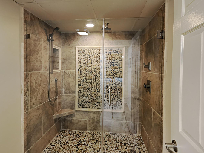 Bathroom 4, Edgewater Tower I 907 su-9112EDGEE10907EW-104, Bay