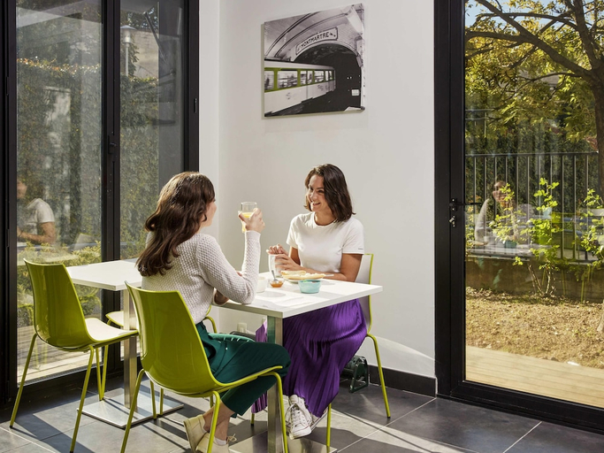 Food & Drinks 5, Aparthotel Adagio access Paris Bastille, Paris