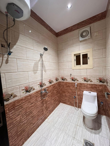 Bathroom 2, شقق ضيافه خاصه 5391, Yanbu