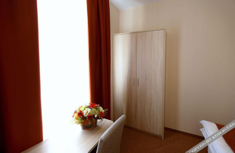 Others 5, Cherry Garden, Tver'