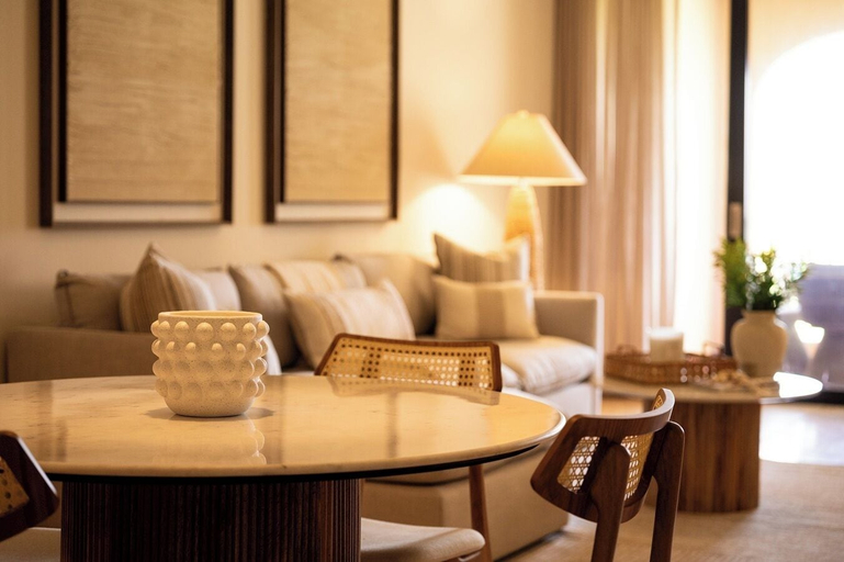 Living area 4, Crescent Beach by Otium