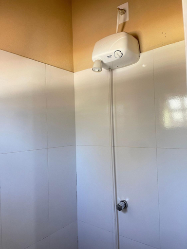Bathroom 3, Suites em pousada com piscina climatizada e cafe da manha - Cerrado 07, Pirenópolis