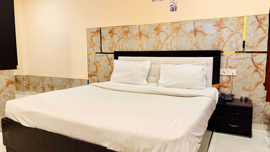 Room 4, Hotel Star 21, Indore