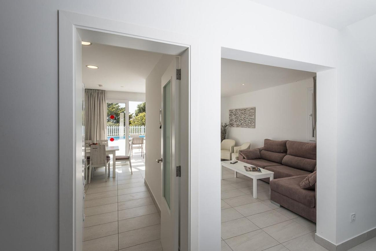 Others 3, Villas Calan Bosch Feli by Escape Home, Baleares