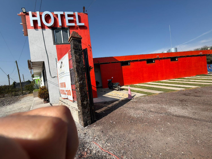 Others 4, Hotel real brisenas, Briseñas