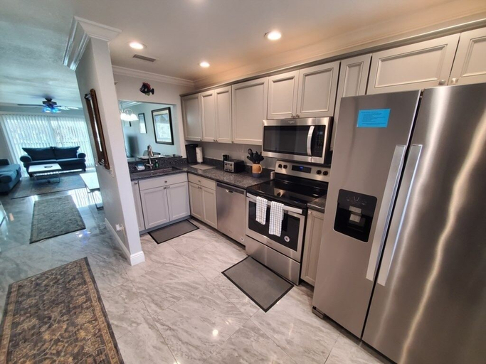 Private kitchen 3, Summerhouse 218 2 Bedroom Condo, Saint Johns