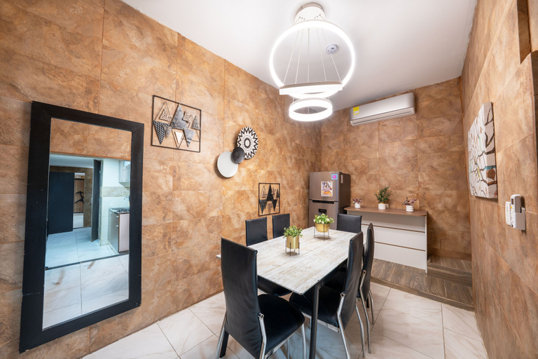 Dining, 5 Bedroom - 1 Block from Lleras - P2, Medellín