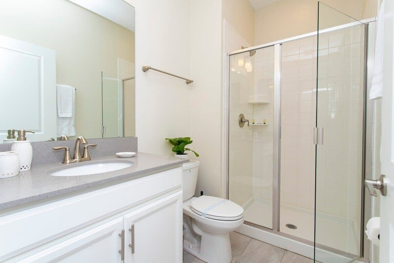 Bathroom 4, Gorgeous Decor 4 Bd w/ Pool Close to Disney 4820, Osceola