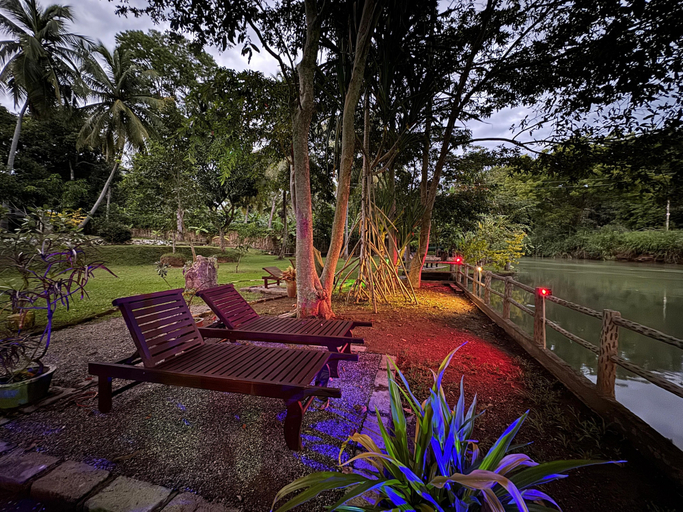 Property grounds 5, Stone Carving Resort, Embilipitiya