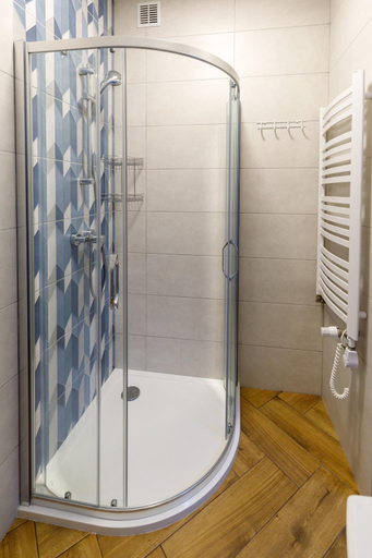 Bathroom 4, Green Door, Oświęcim