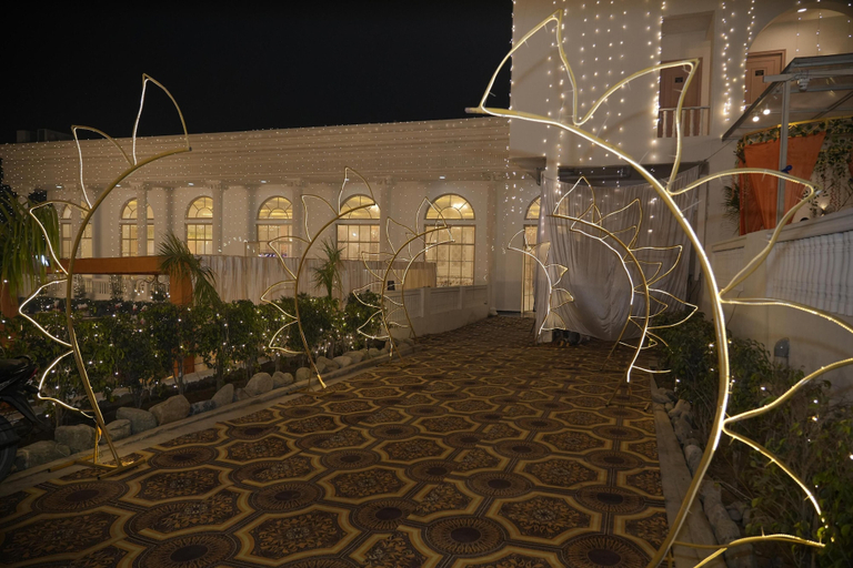 Property grounds, Ravira Resort, Sitapur