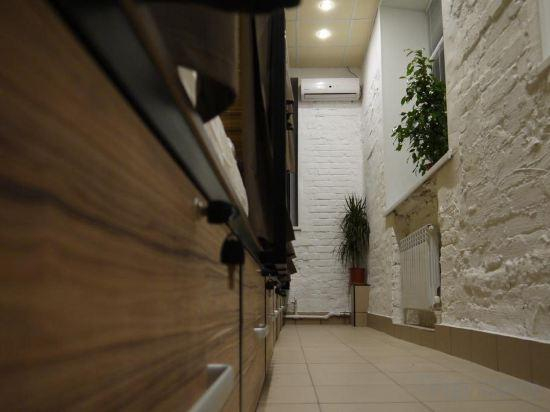 Others 3, Stereo Hostel, Vysokogorskiy rayon