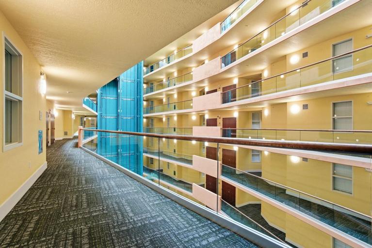 Interior 5, Caribe B603, Escambia