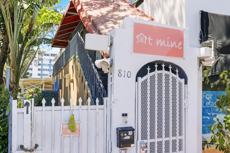 Exterior detail 5, Alton Road, Miami-Dade