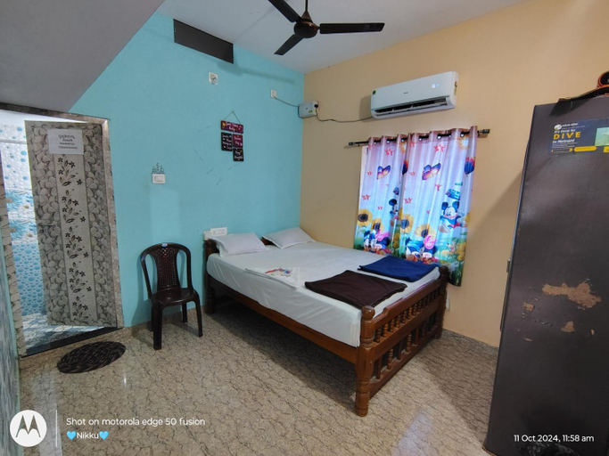 Bedroom 4, D'Souza Rooms, Uttara Kannada