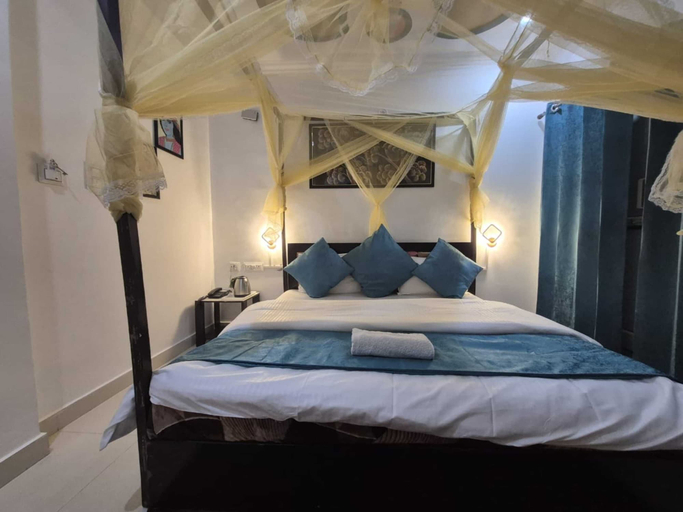 Room 5, Selfie Point Hotel & Restaurant Cafe, Tehri Garhwal