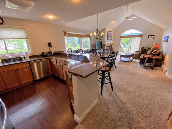 Interior 4, Fv23 Awesome on Golf Course in Bretton Woods With Mountain Views, Coos