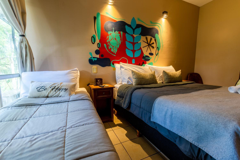 Bedroom 3, Beer Hotel Iguazú, Iguazú